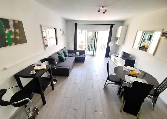 Mareverde Elisa, 1 Bedroom & Wifi Free *