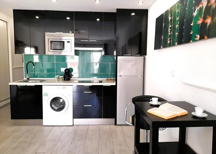 Semesterbostad Mareverde Elisa, 1 Bedroom & Wifi Free